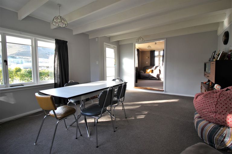 Photo of property in 99 Hazlett Street, Clyde, 9330