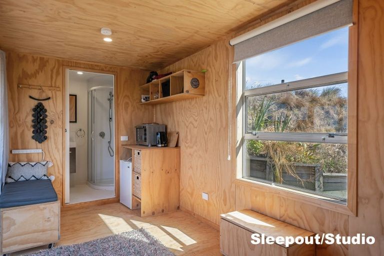 Photo of property in 125 Strathnaver Drive, Waikawa Beach, Levin, 5573