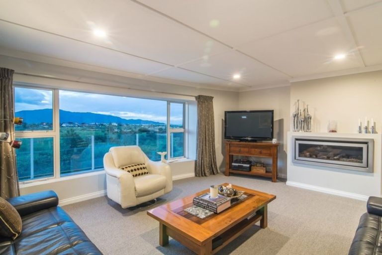 Photo of property in 9 Kotuku Drive, Paraparaumu Beach, Paraparaumu, 5032