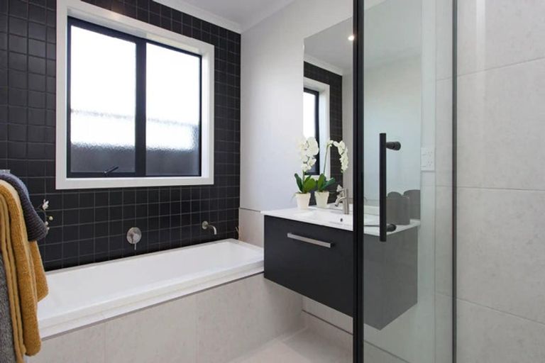 Photo of property in 22 Brigitte View, Snells Beach, 0920