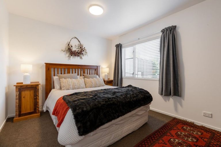 Photo of property in 5 Mount Iron Drive, Wanaka, 9305