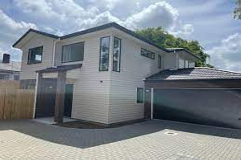 Photo of property in 83c Kolmar Road, Papatoetoe, Auckland, 2025