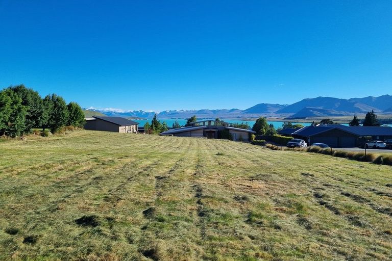 Photo of property in 11 Sams Place, Lake Tekapo, 7999