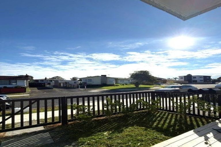 Photo of property in 5a Ainsdale Place, Manurewa, Auckland, 2102
