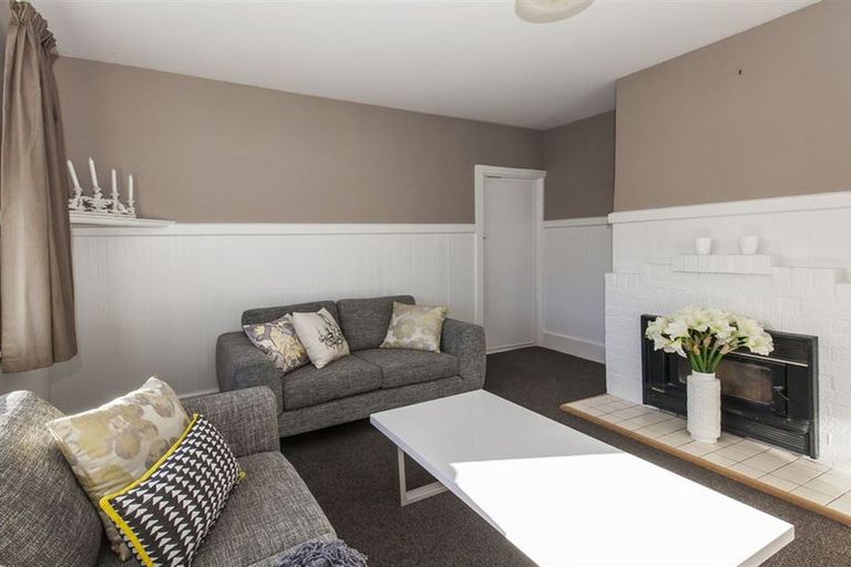 Photo of property in 2/25 Grassmere Street, Papanui, Christchurch, 8052