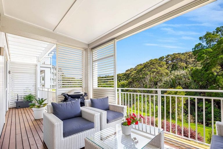 Photo of property in 90 Eaves Bush Parade, Orewa, 0931