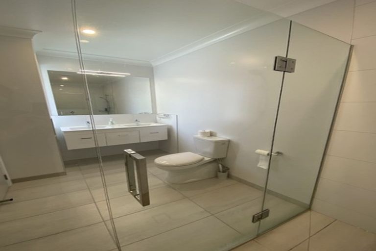 Photo of property in 59 Queen Charlotte Drive, Aotea, Porirua, 5024