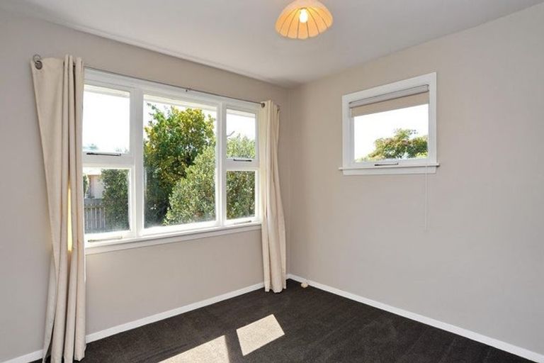 Photo of property in 57 Bevington Street, Avonhead, Christchurch, 8042
