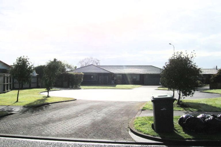 Photo of property in 5 Caesar Roose Drive, Glenview, Hamilton, 3206