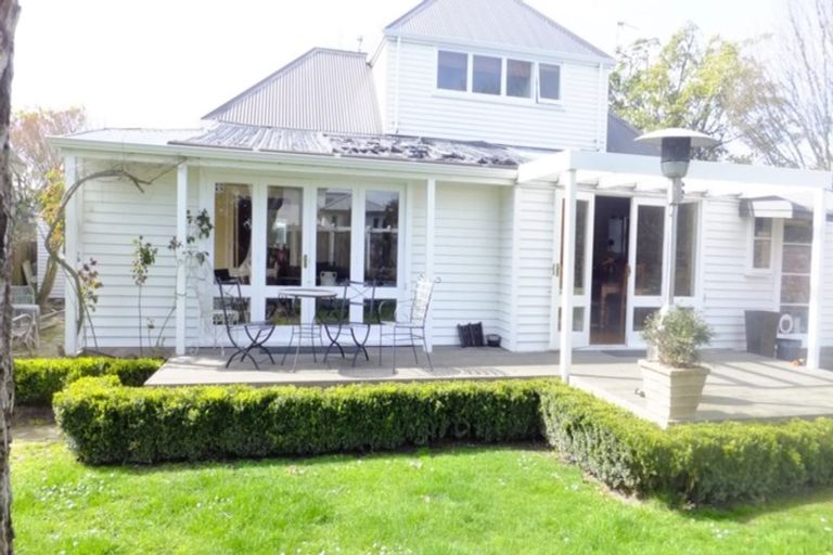 Photo of property in 67 Garden Road, Merivale, Christchurch, 8014