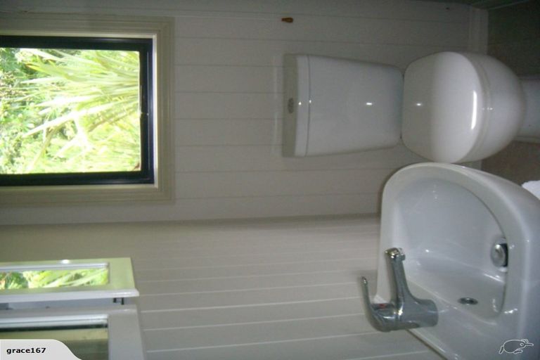 Photo of property in 68 Beach Road, Onerahi, Whangarei, 0110