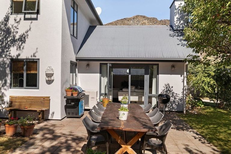 Photo of property in 3 Redfern Terrace, Arthurs Point, Queenstown, 9371