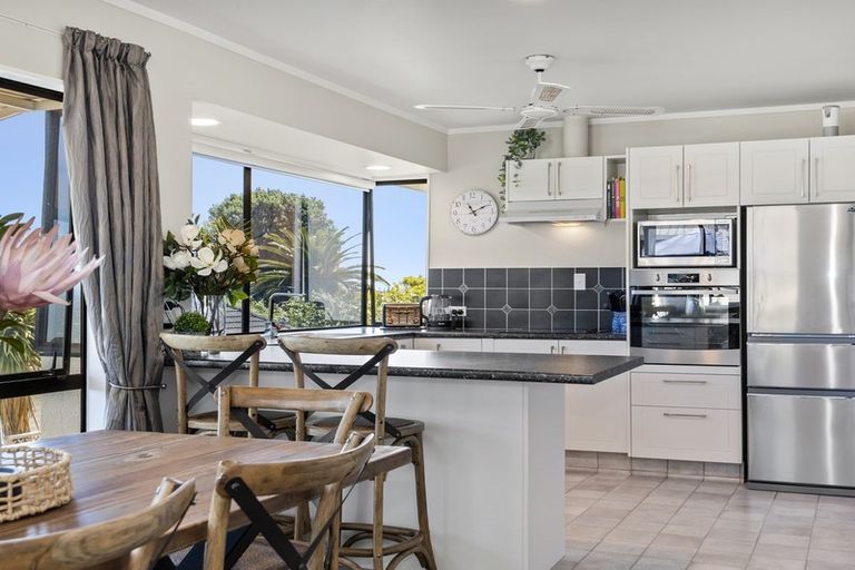 Photo of property in 19b Bellevue Road, Brookfield, Tauranga, 3110