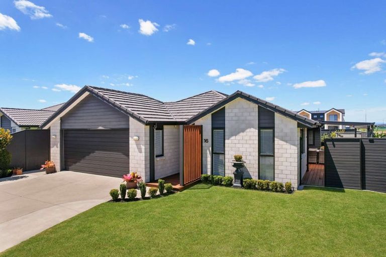 Photo of property in 16 Wahaika Way, Papamoa Beach, Papamoa, 3118