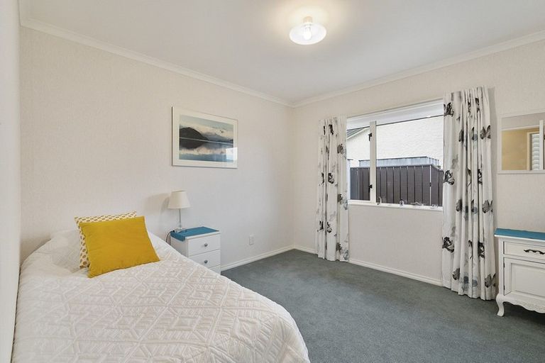 Photo of property in 34 Caroline Crescent, Highbury, Palmerston North, 4412