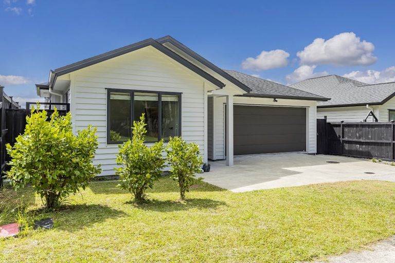 Photo of property in 91 Nobilo Road, Kumeu, 0810