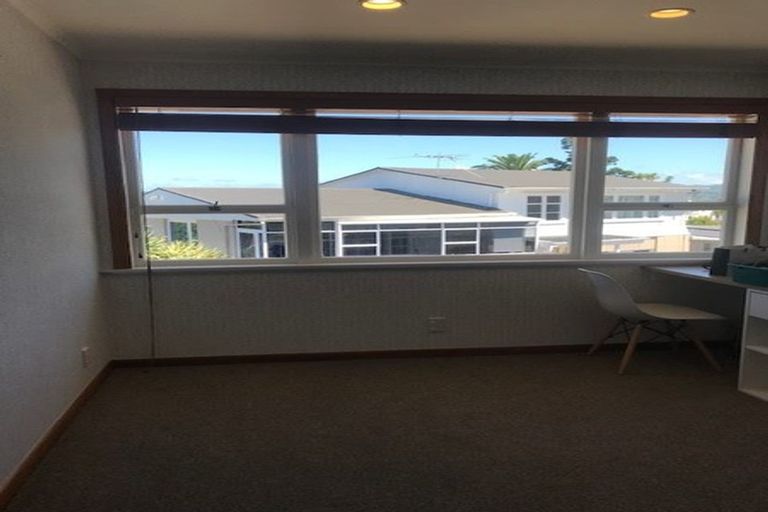 Photo of property in 30a Te Atatu Road, Te Atatu South, Auckland, 0610