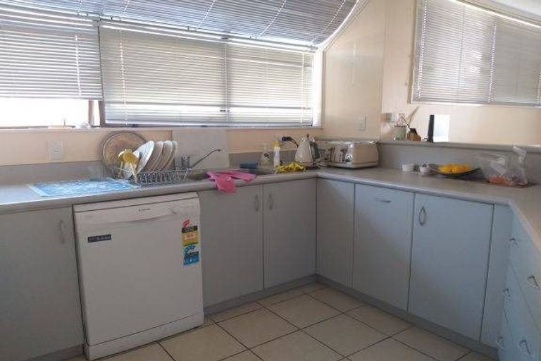 Photo of property in 1/1 Takutai Avenue, Bucklands Beach, Auckland, 2012