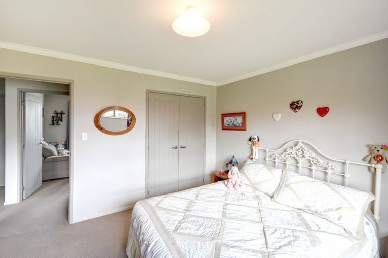 Photo of property in 13 Elderlee Street, Milton, 9220