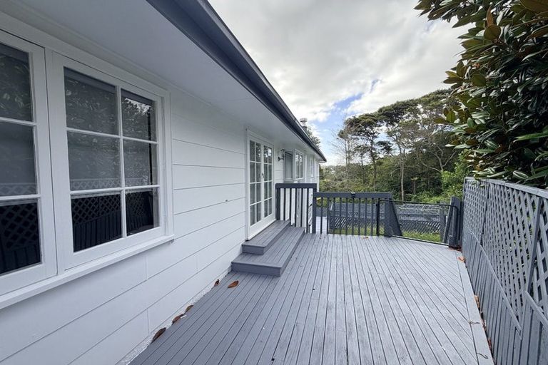 Photo of property in 30 Glencourt Place, Glenfield, Auckland, 0629