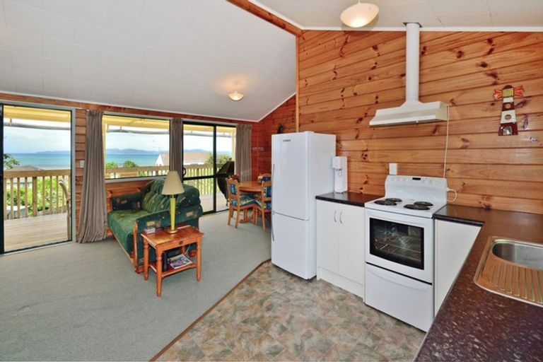 Photo of property in 20 Kotuku Place, Snells Beach, 0920