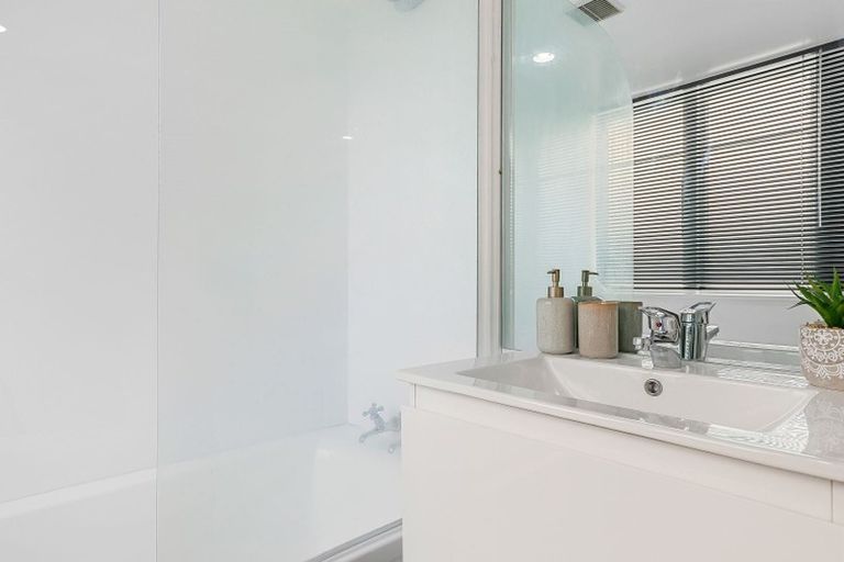 Photo of property in 84 Sparks Road, Hoon Hay, Christchurch, 8025