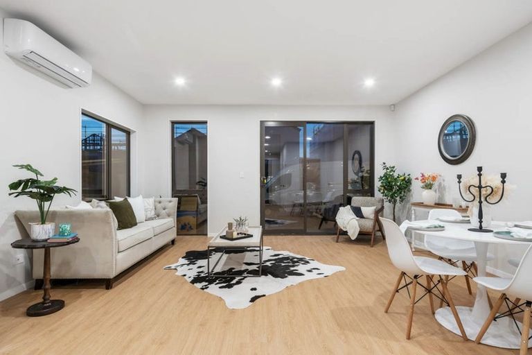 Photo of property in 4a Mahogany Street, Westgate, 0814