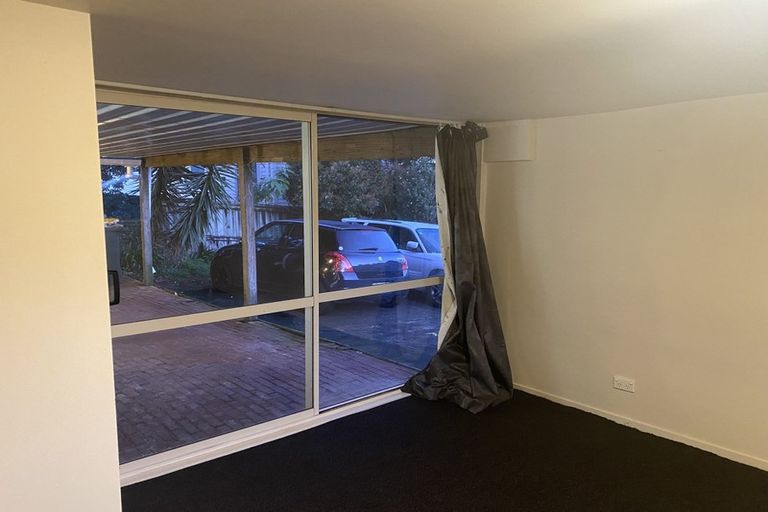 Photo of property in 318 West Coast Road, Glen Eden, Auckland, 0602