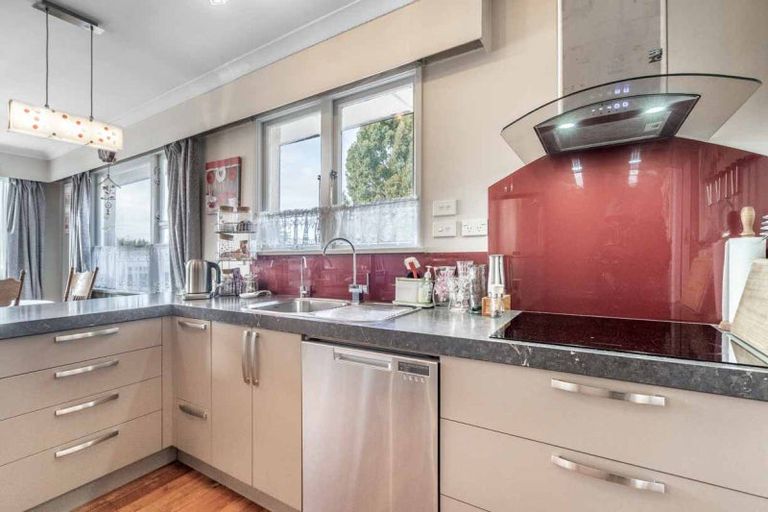 Photo of property in 121 Mcquarrie Street, Kingswell, Invercargill, 9812