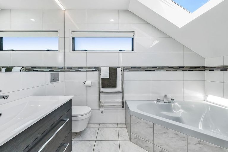 Photo of property in 31 Bengal Drive, Cashmere, Christchurch, 8022