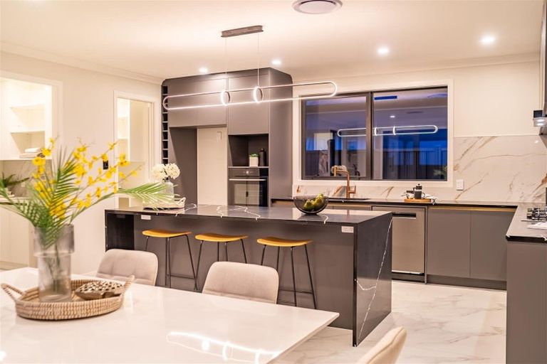 Photo of property in 17 Cynisca Crescent, Wallaceville, Upper Hutt, 5018