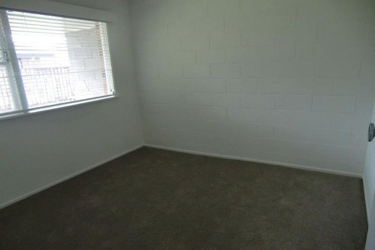 Photo of property in 22 Overton Road, Papatoetoe, Auckland, 2025