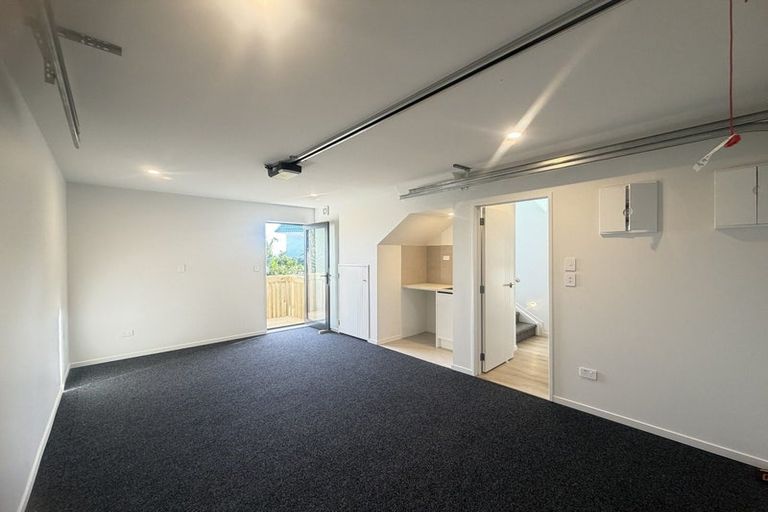 Photo of property in 51 Priestley Drive, Bucklands Beach, Auckland, 2014