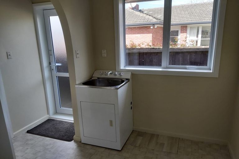 Photo of property in 35 Sevenoaks Drive, Bryndwr, Christchurch, 8053