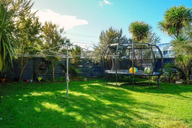 Photo of property in 23 The Centre, Waipu, 0510