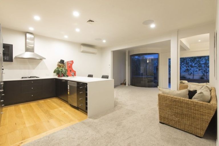 Photo of property in 21 London Street, Hampden, 9410