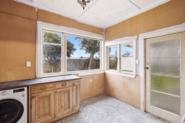 Photo of property in 11a Russell Street, Marton, 4710
