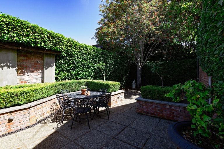 Photo of property in 93 Gala Street, Queens Park, Invercargill, 9810