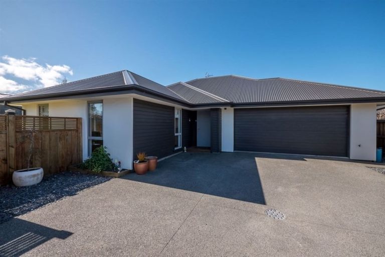 Photo of property in 24 Chesterfield Place, Rangiora, 7400