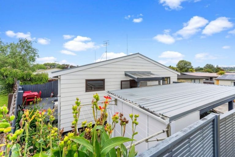 Photo of property in 1/25 Sylvania Drive, Matua, Tauranga, 3110