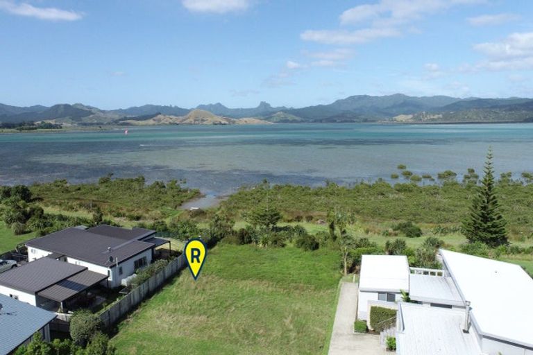 Photo of property in 129 Kelly Jade Avenue, Matarangi, Whitianga, 3592