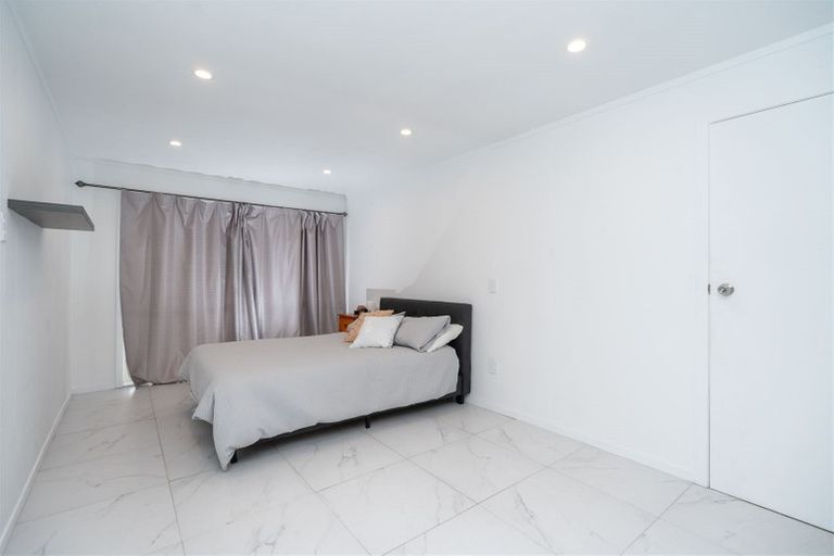 Photo of property in 1 Larnach Street, St Andrews, Hamilton, 3200