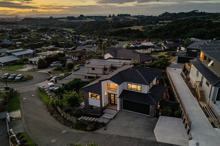 Photo of property in 30 Aldon Lane, The Gardens, Auckland, 2105