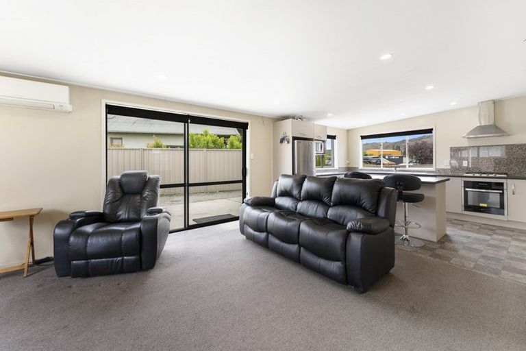 Photo of property in 74 Brandon Street, Alexandra, 9320