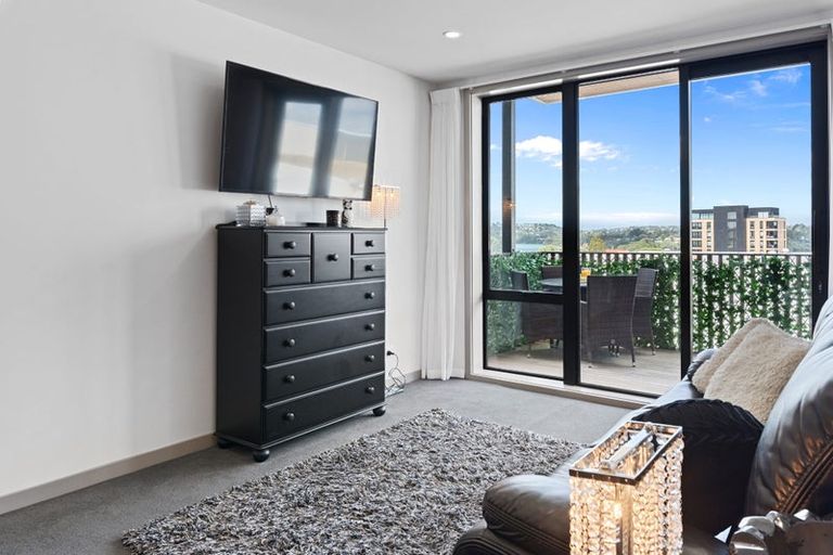 Photo of property in 403/2 Launch Road, Hobsonville, Auckland, 0616