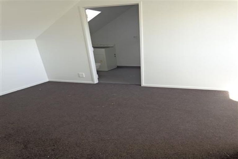 Photo of property in 14 Hagen Close, Golflands, Auckland, 2013