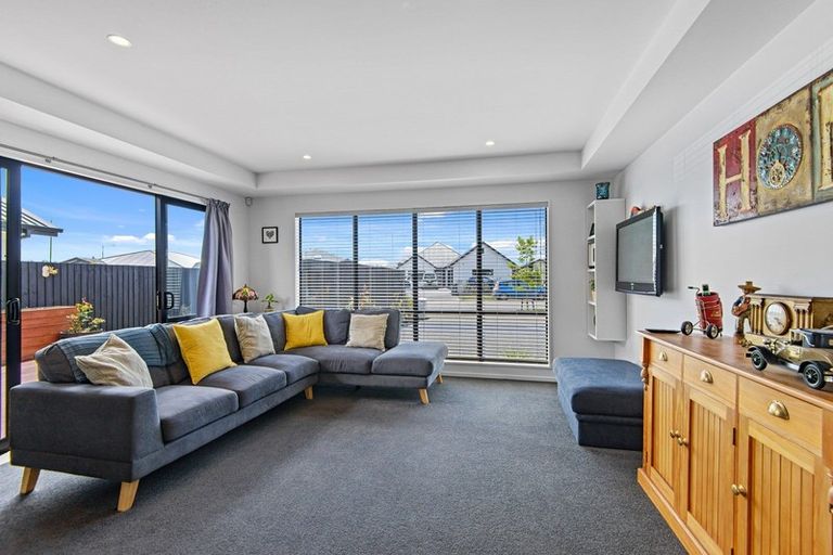 Photo of property in 59 Cameo Grove, Marshland, Christchurch, 8083