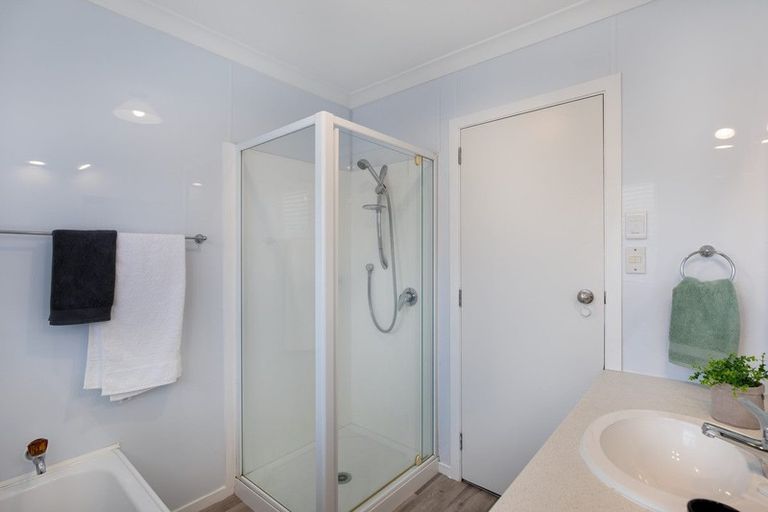 Photo of property in 82 Shakespeare Street, Leamington, Cambridge, 3432