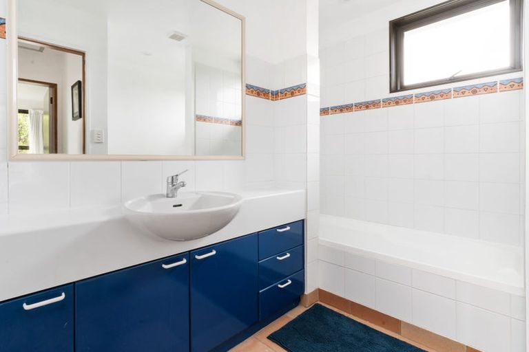 Photo of property in 132b Mcfaddens Road, St Albans, Christchurch, 8052