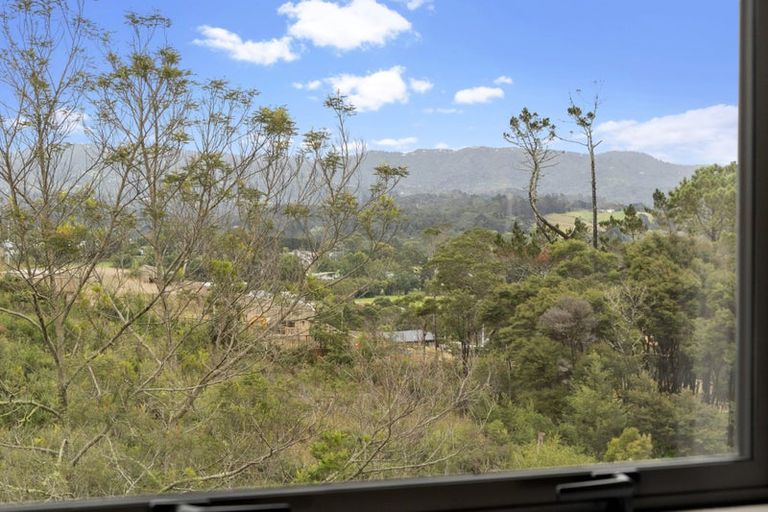 Photo of property in 5 Springhill Lane, Sunnyvale, Auckland, 0612